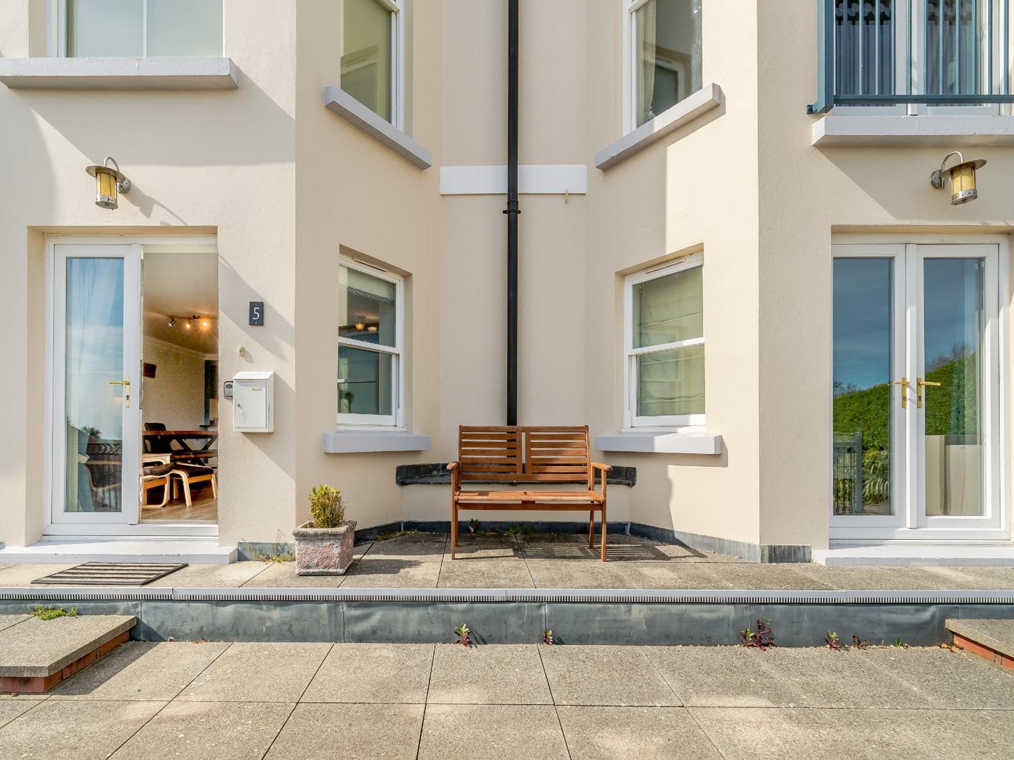Bryn Y Mor Apartment Tenby Ngoại thất bức ảnh